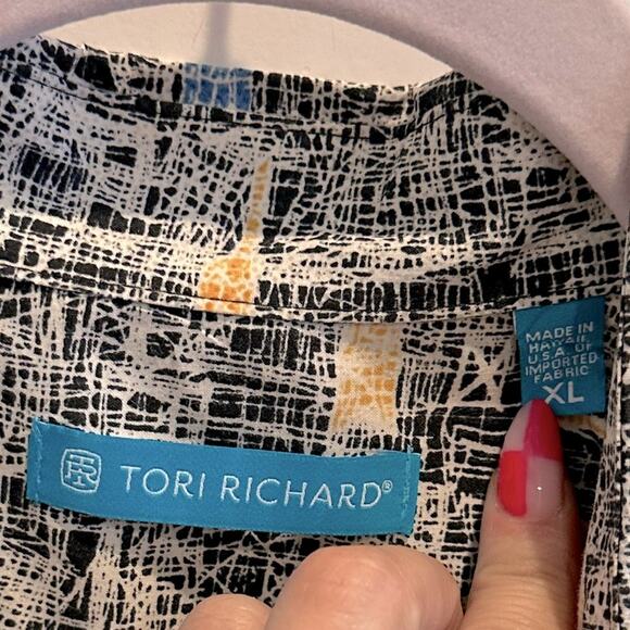 Tori Richard Men’s Art Deco Button Up Shirt - Picture 3 of 3